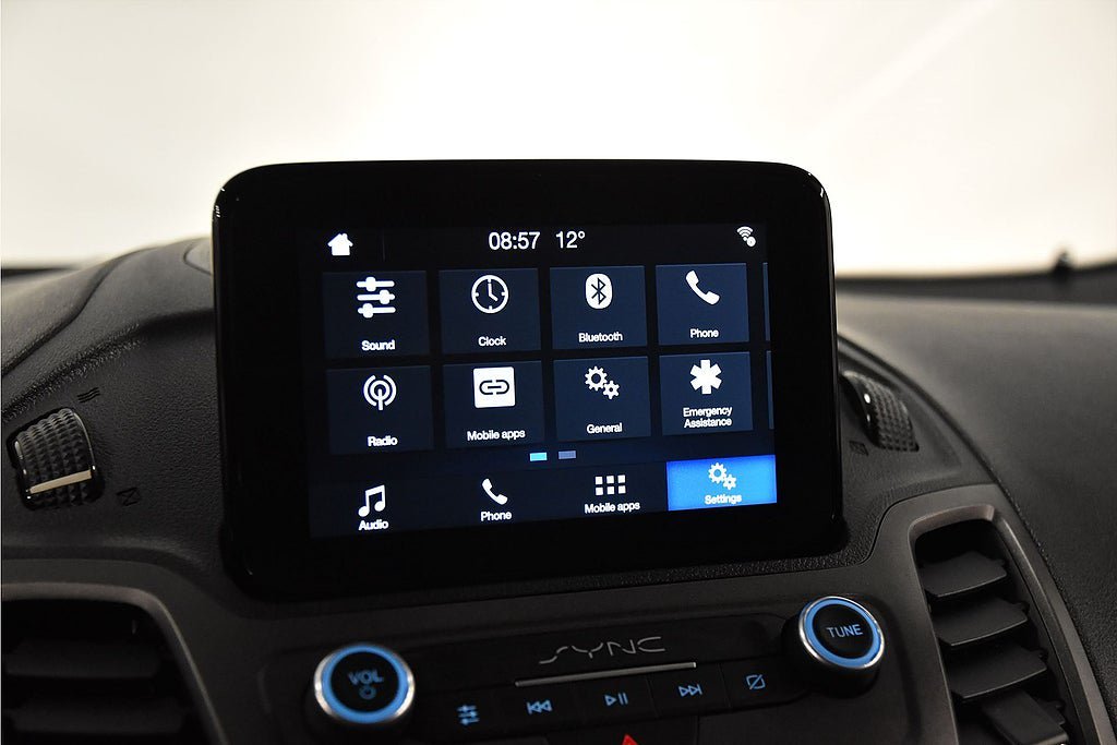 Vehicle Image 13