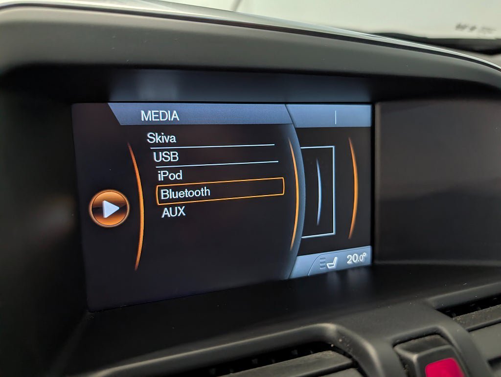 Vehicle Image 12
