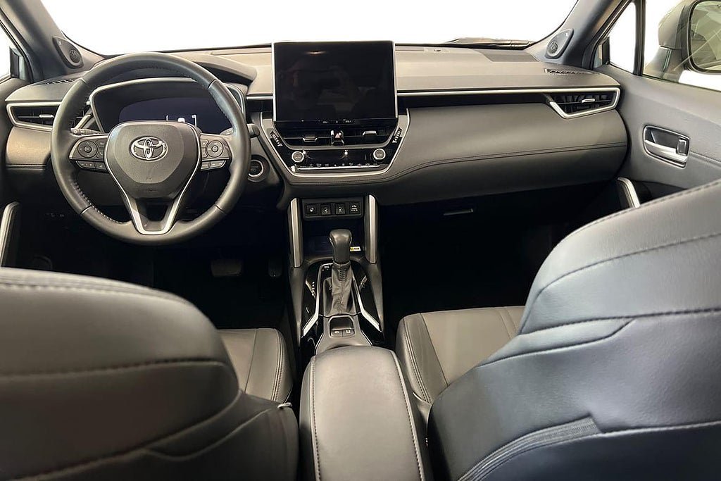 Vehicle Image 10