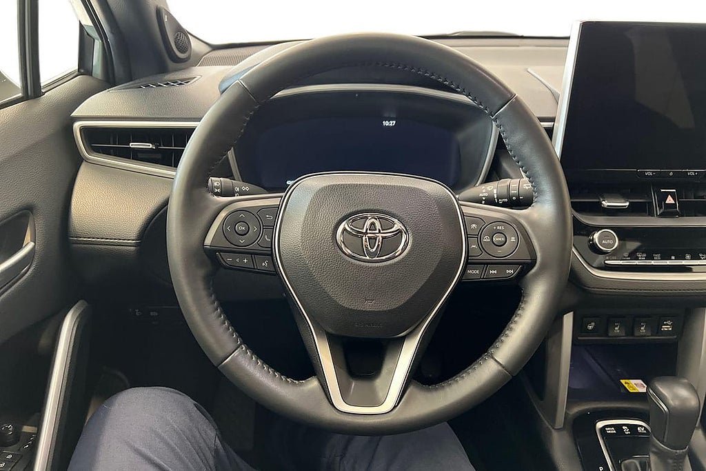 Vehicle Image 11