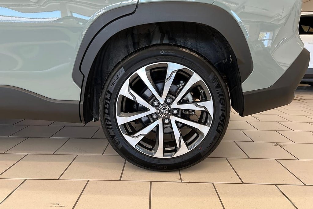 Vehicle Image 17