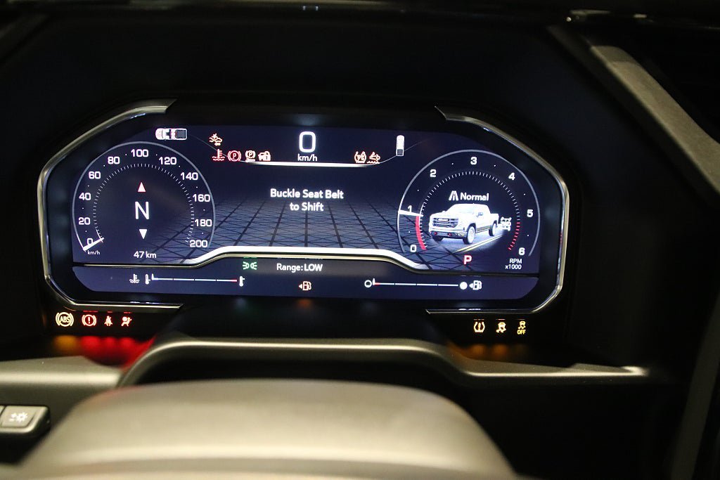 Vehicle Image 10