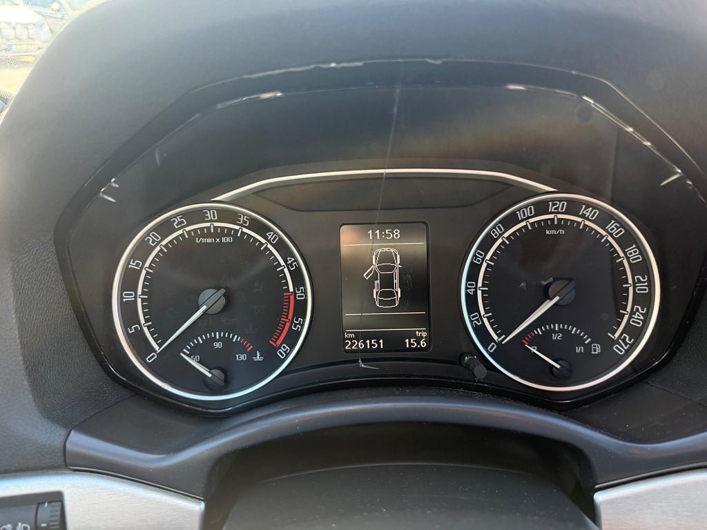 Vehicle Image 19