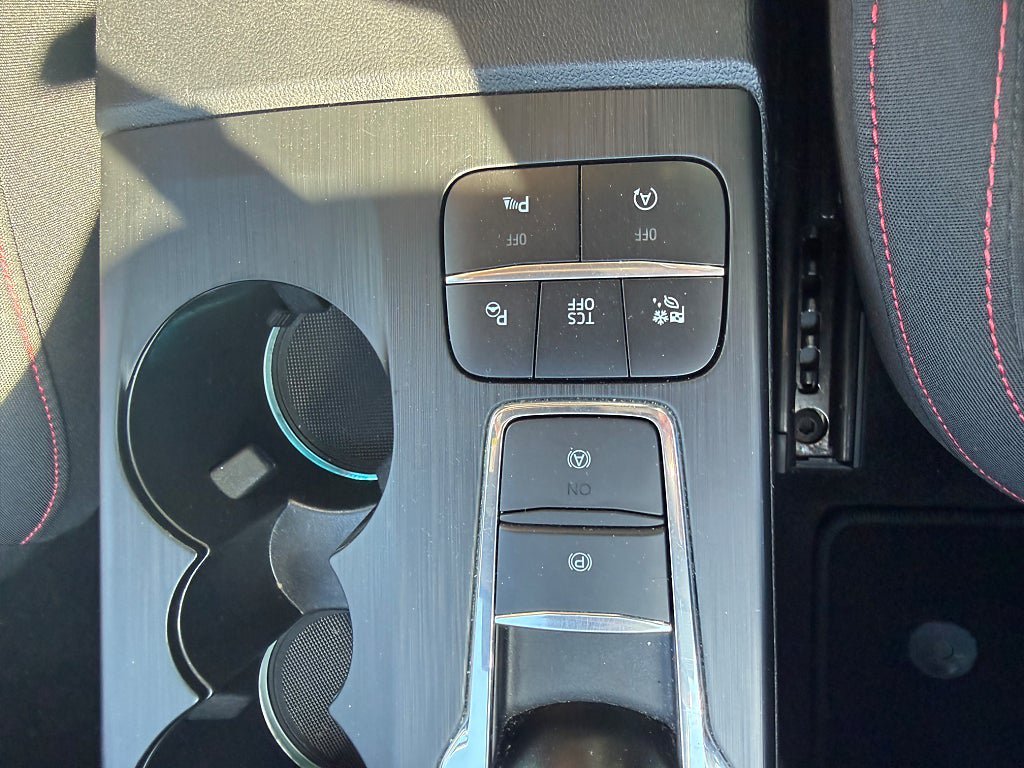 Vehicle Image 18