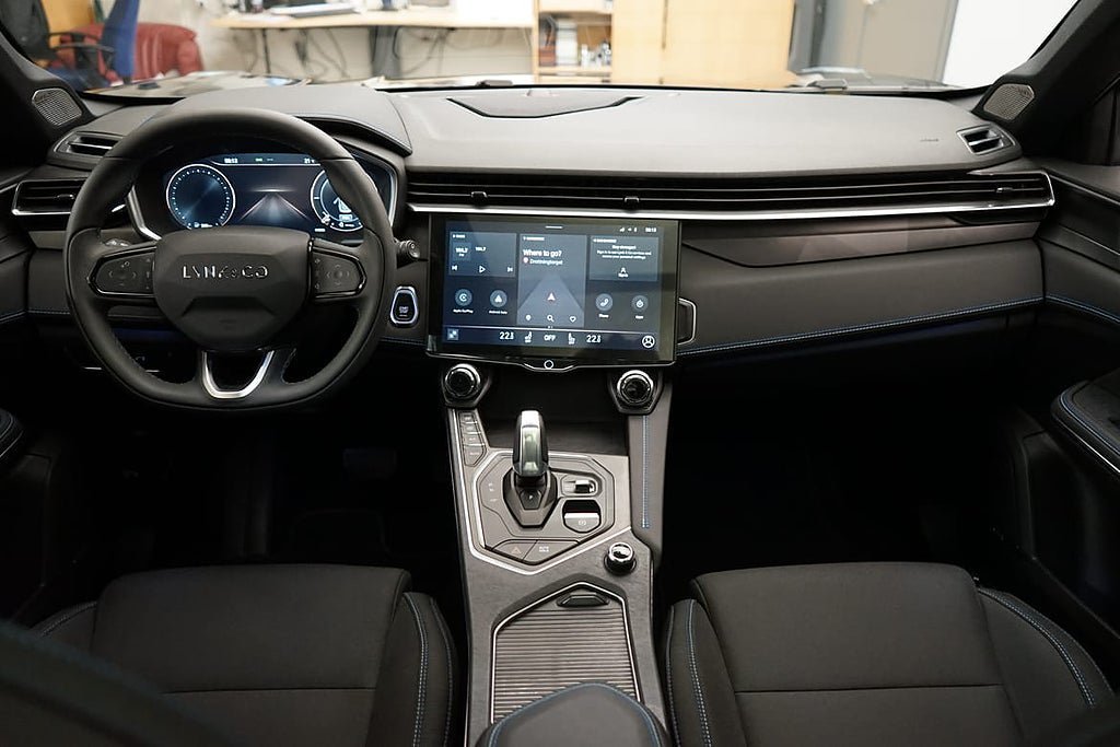 Vehicle Image 6
