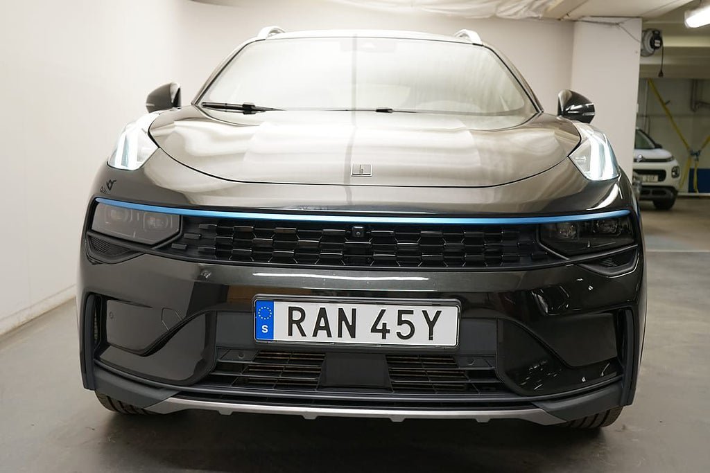 Vehicle Image 16