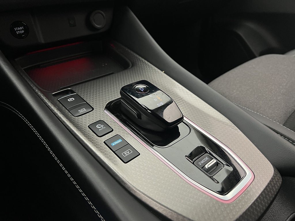 Vehicle Image 24