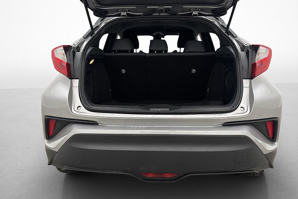 Vehicle Image 21