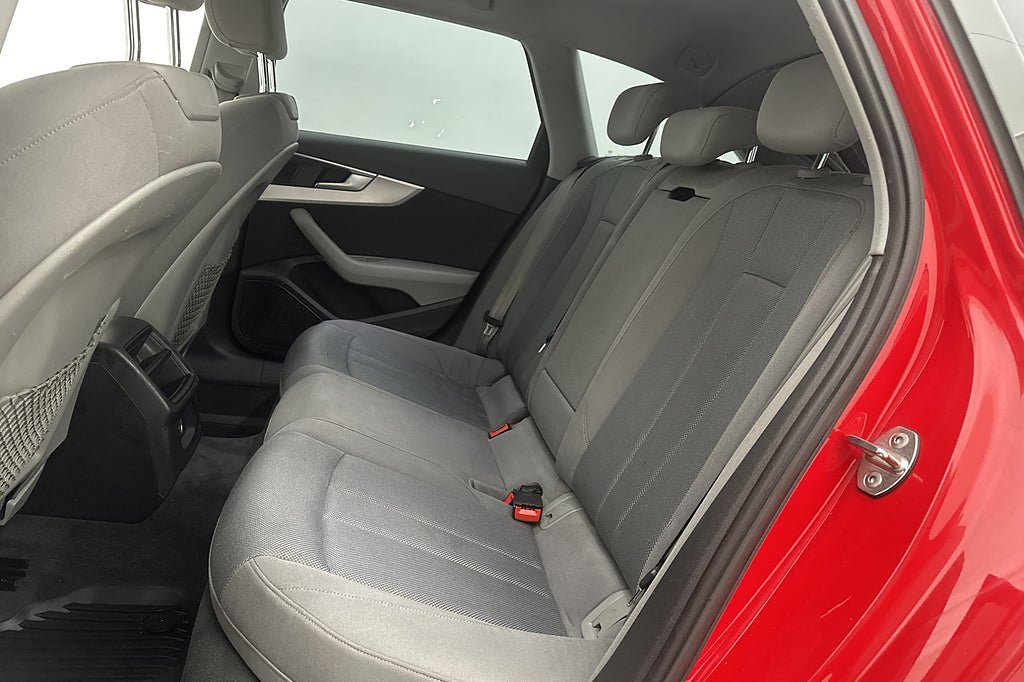 Vehicle Image 22