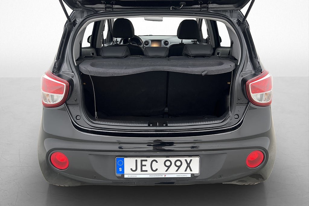 Vehicle Image 21