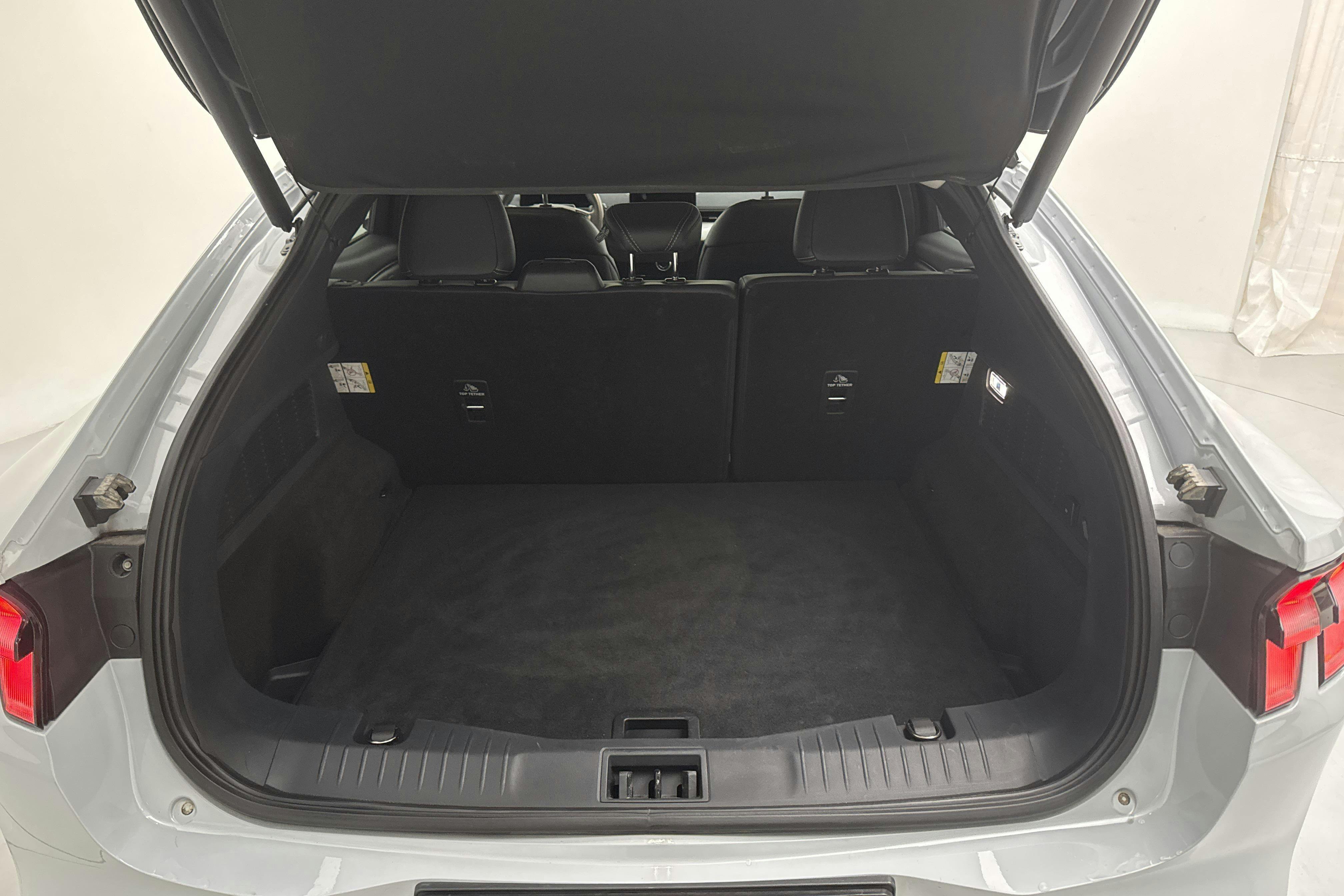 Vehicle Image 9