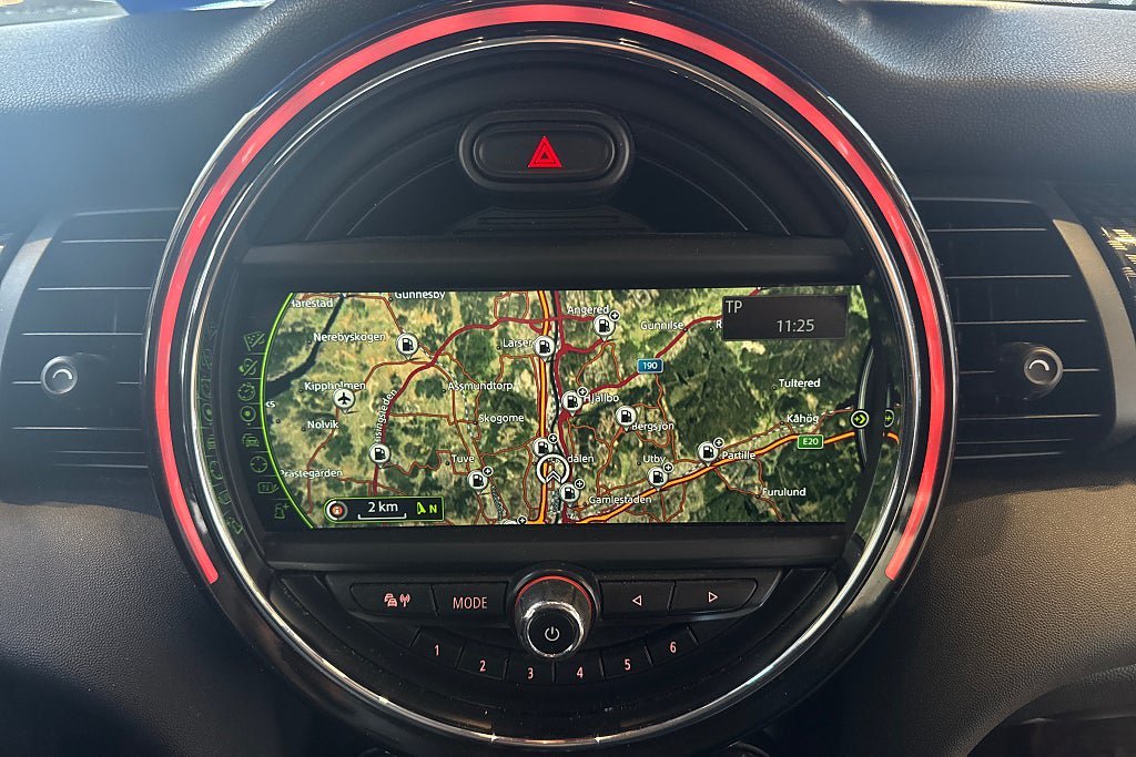 Vehicle Image 19
