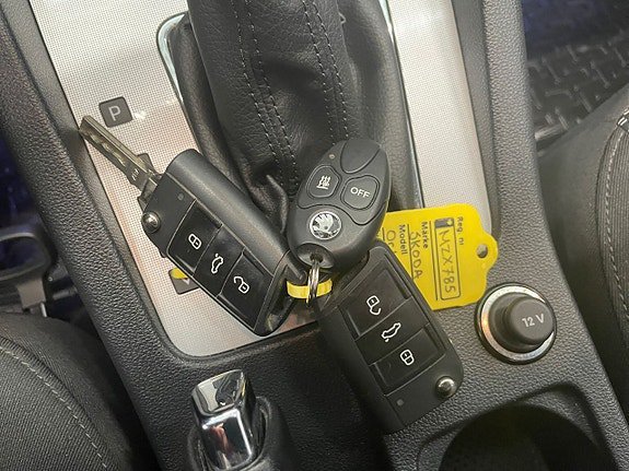 Vehicle Image 22