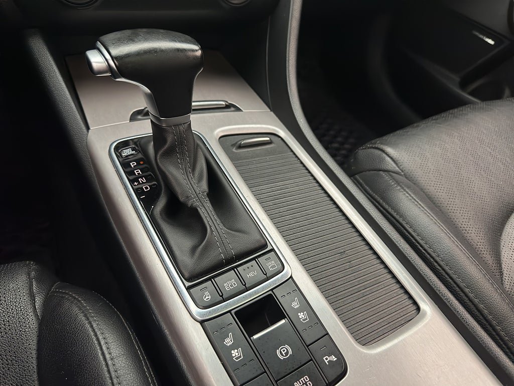 Vehicle Image 30