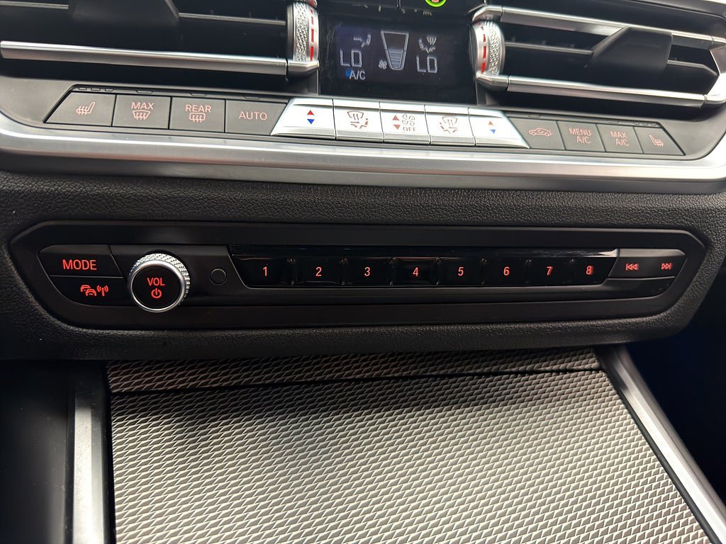 Vehicle Image 27
