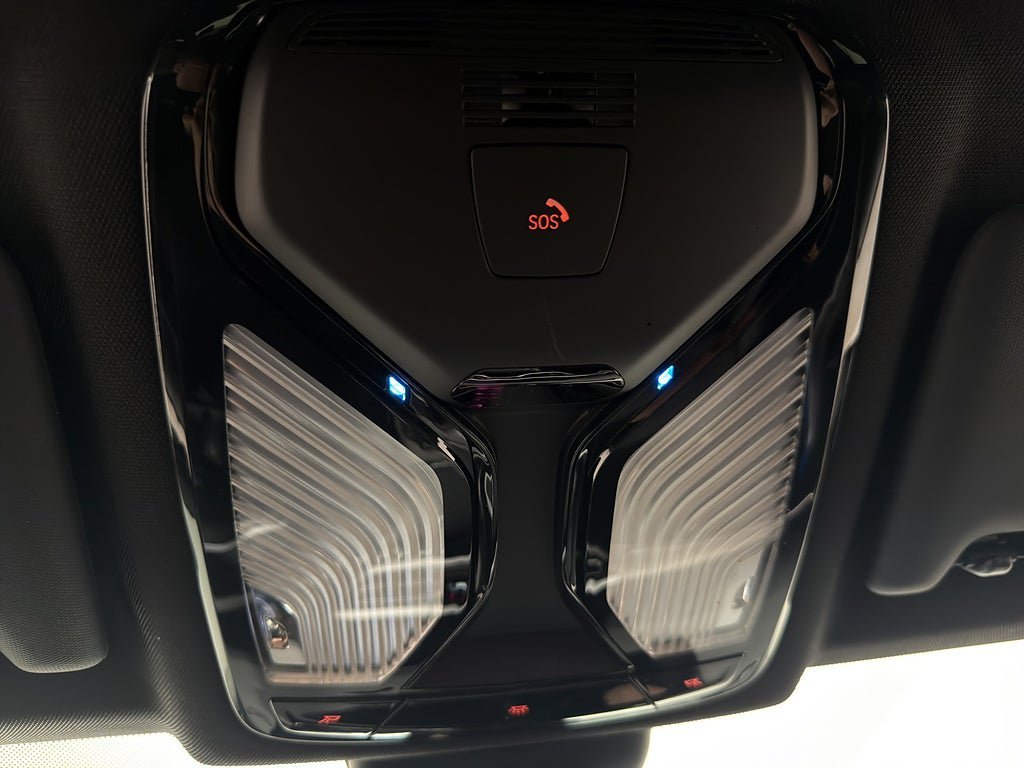 Vehicle Image 38