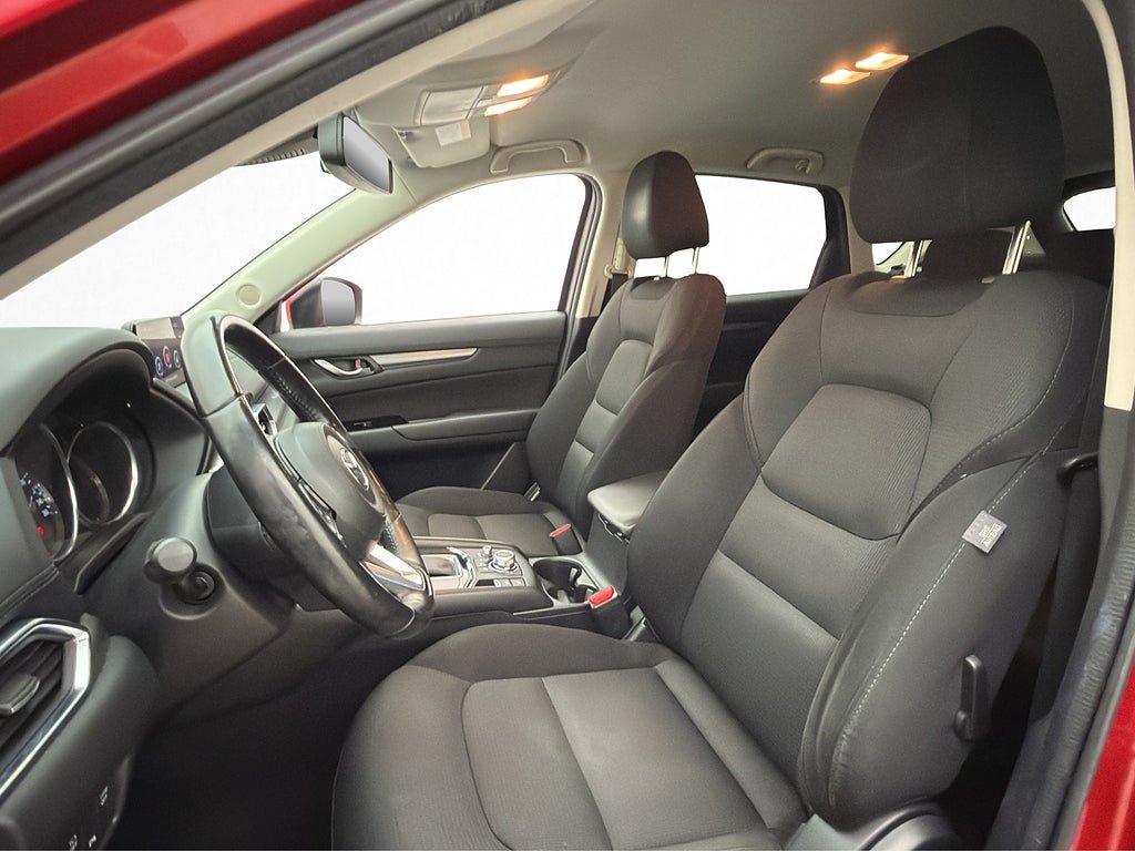 Vehicle Image 12