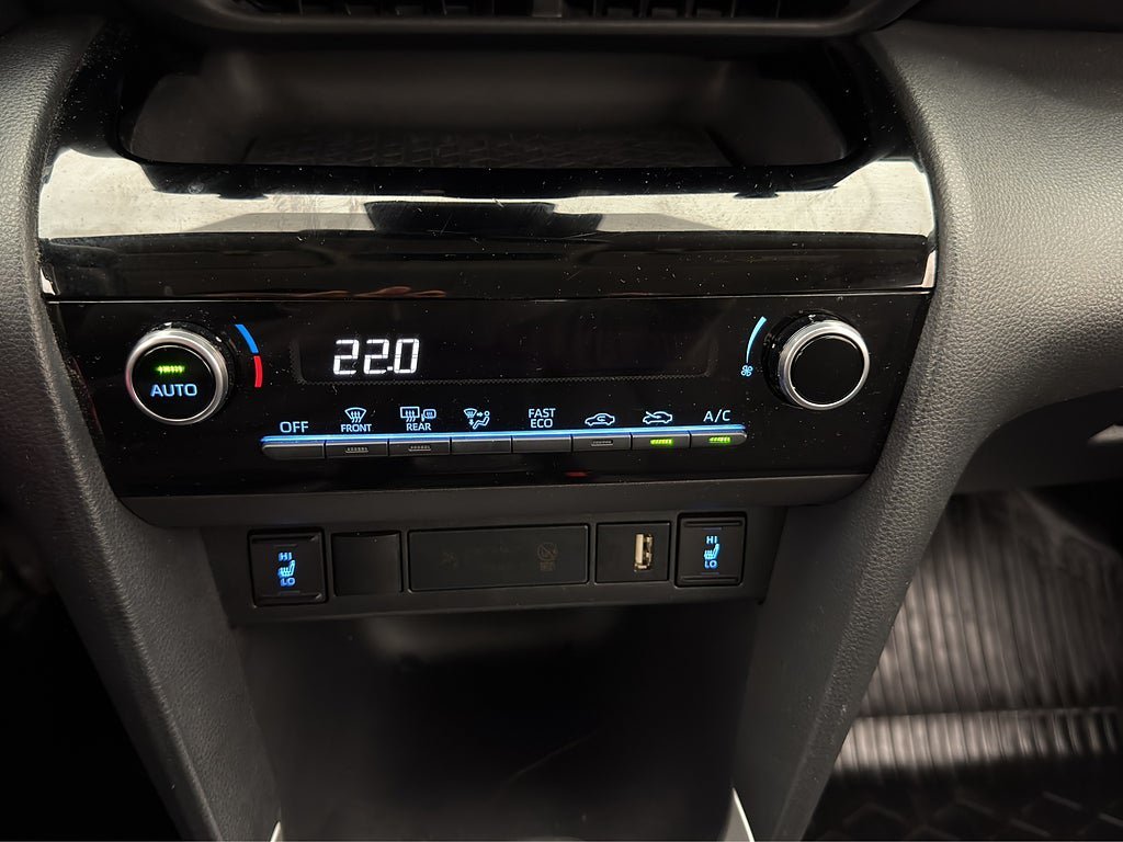 Vehicle Image 23