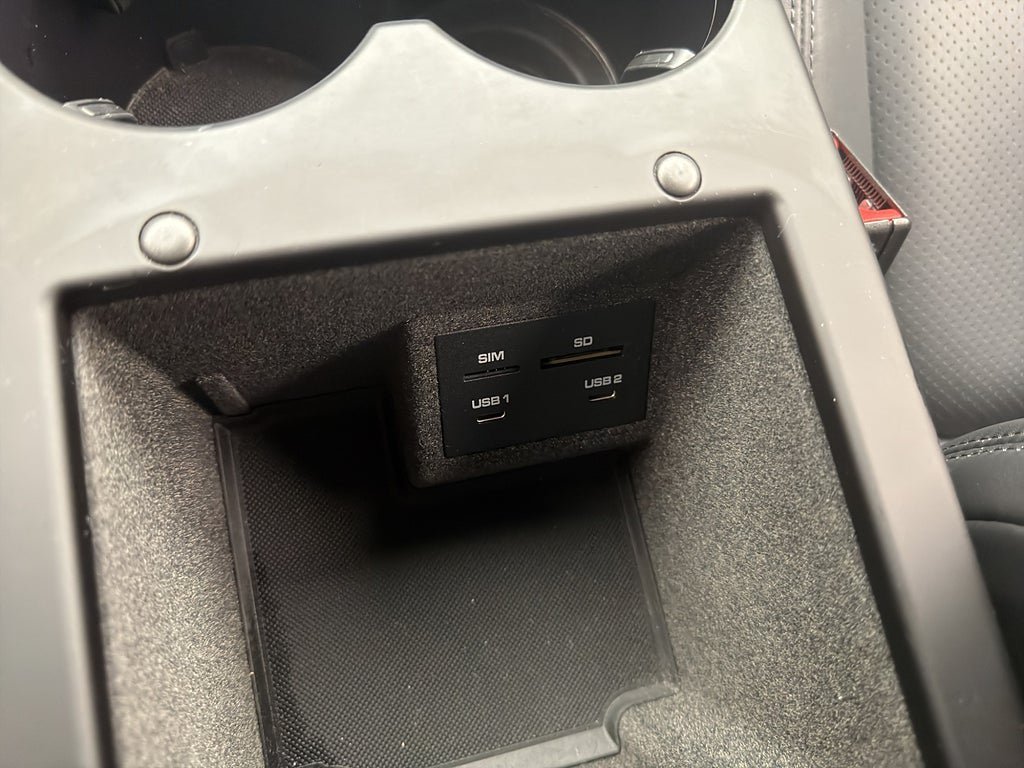 Vehicle Image 32