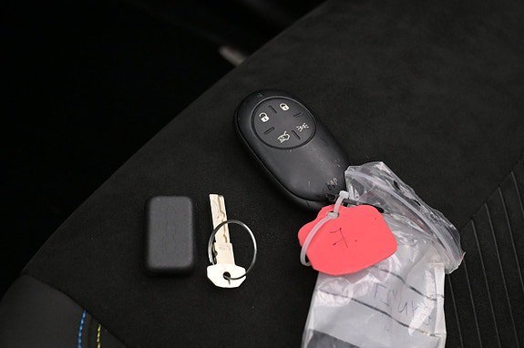 Vehicle Image 22