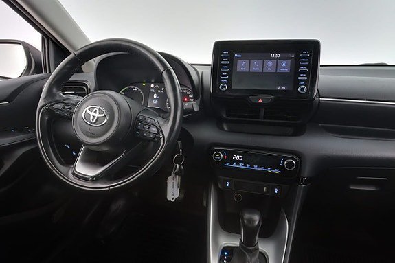 Vehicle Image 10
