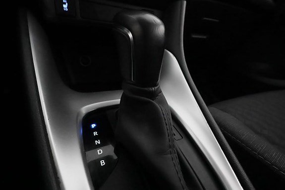 Vehicle Image 21