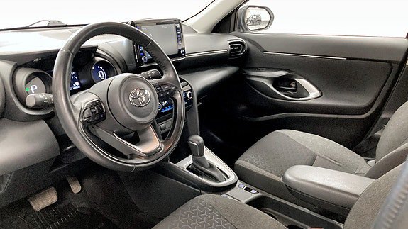 Vehicle Image 7