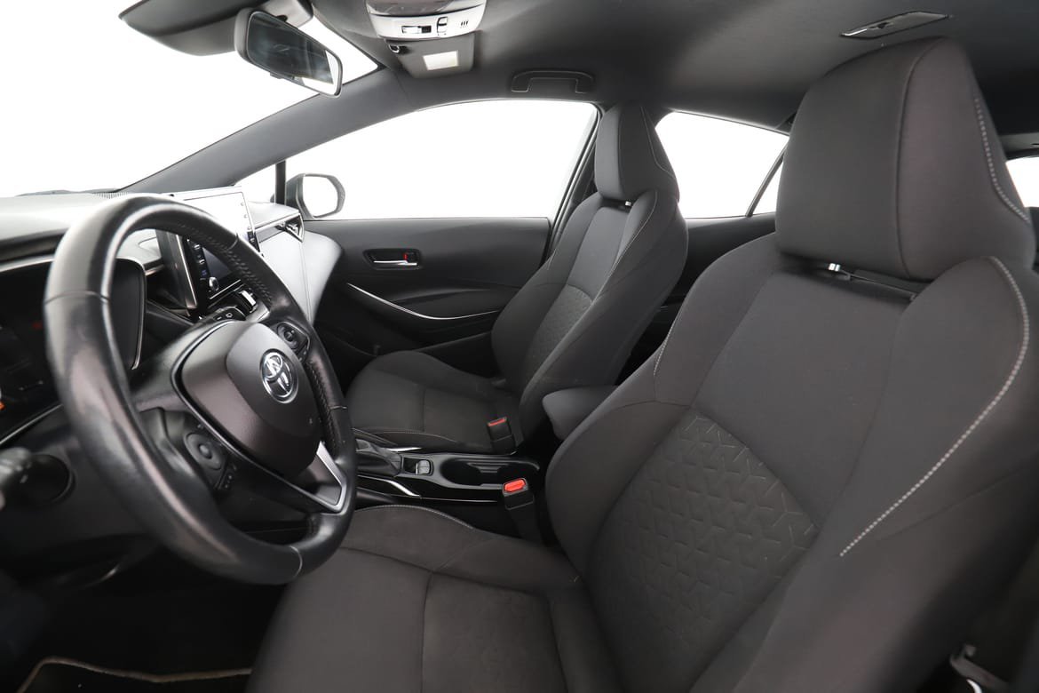 Vehicle Image 11