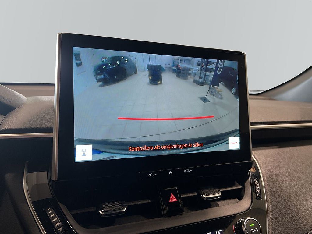 Vehicle Image 16