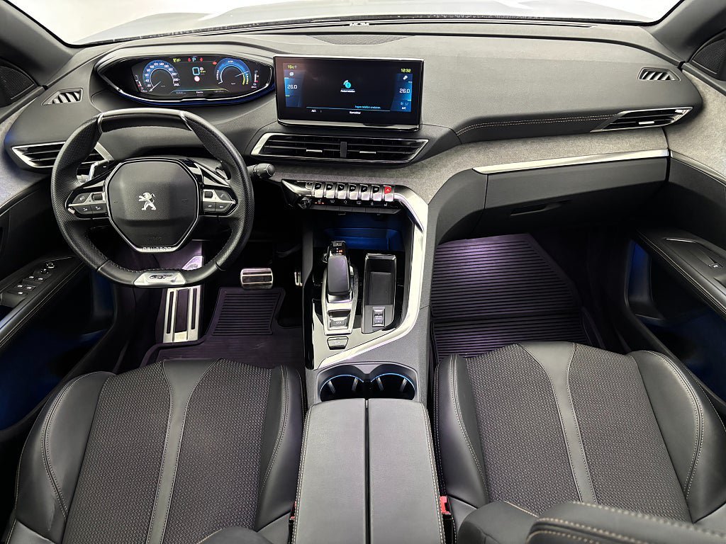 Vehicle Image 18