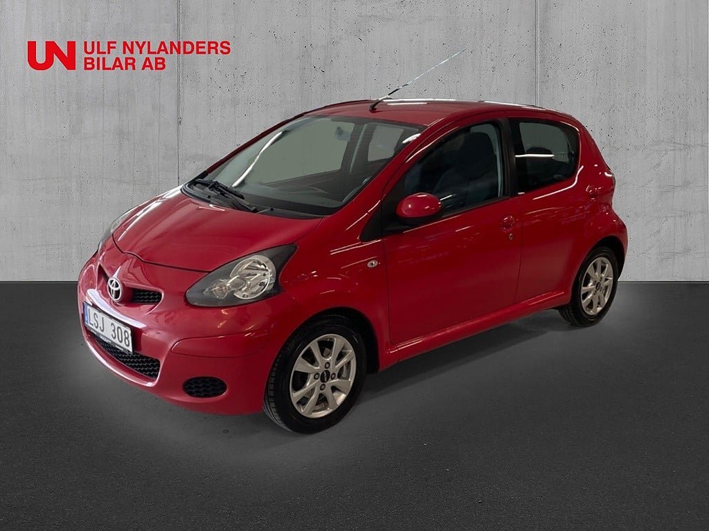 Vehicle Image 1