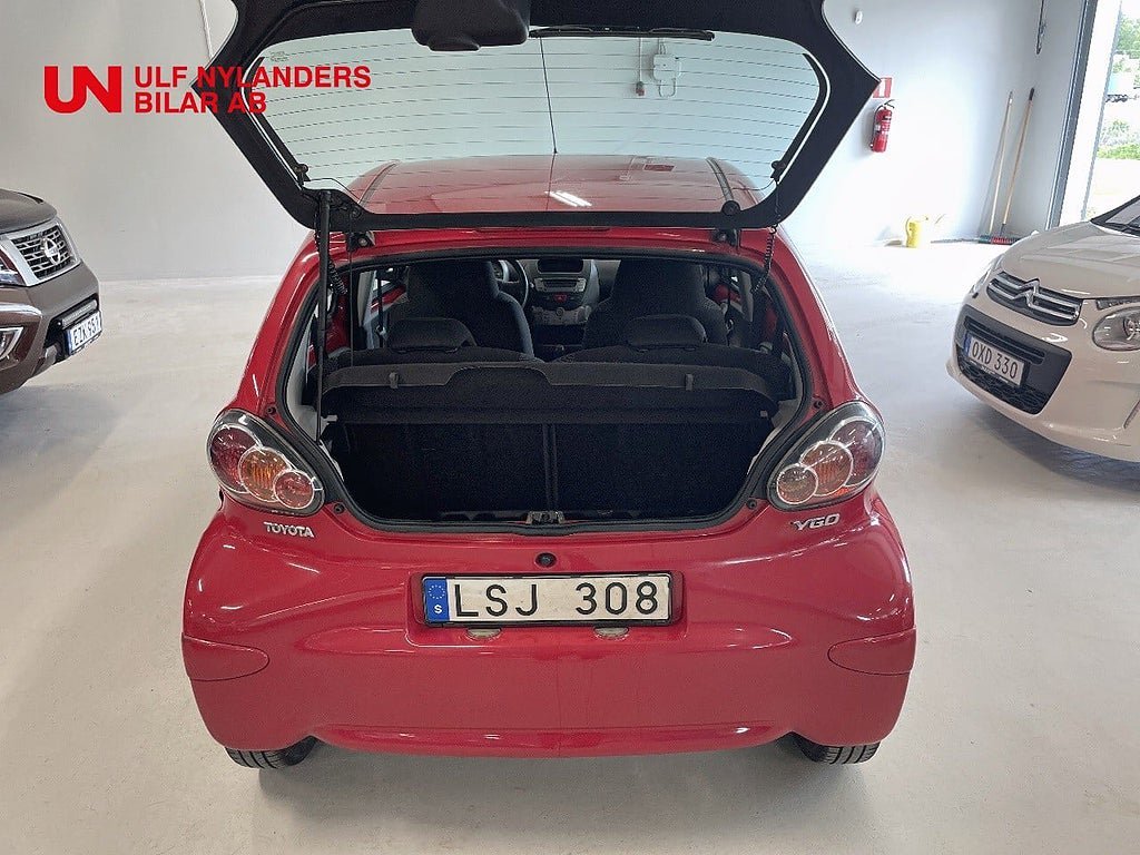 Vehicle Image 7