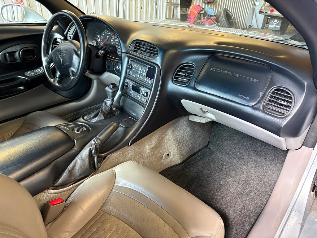 Vehicle Image 17