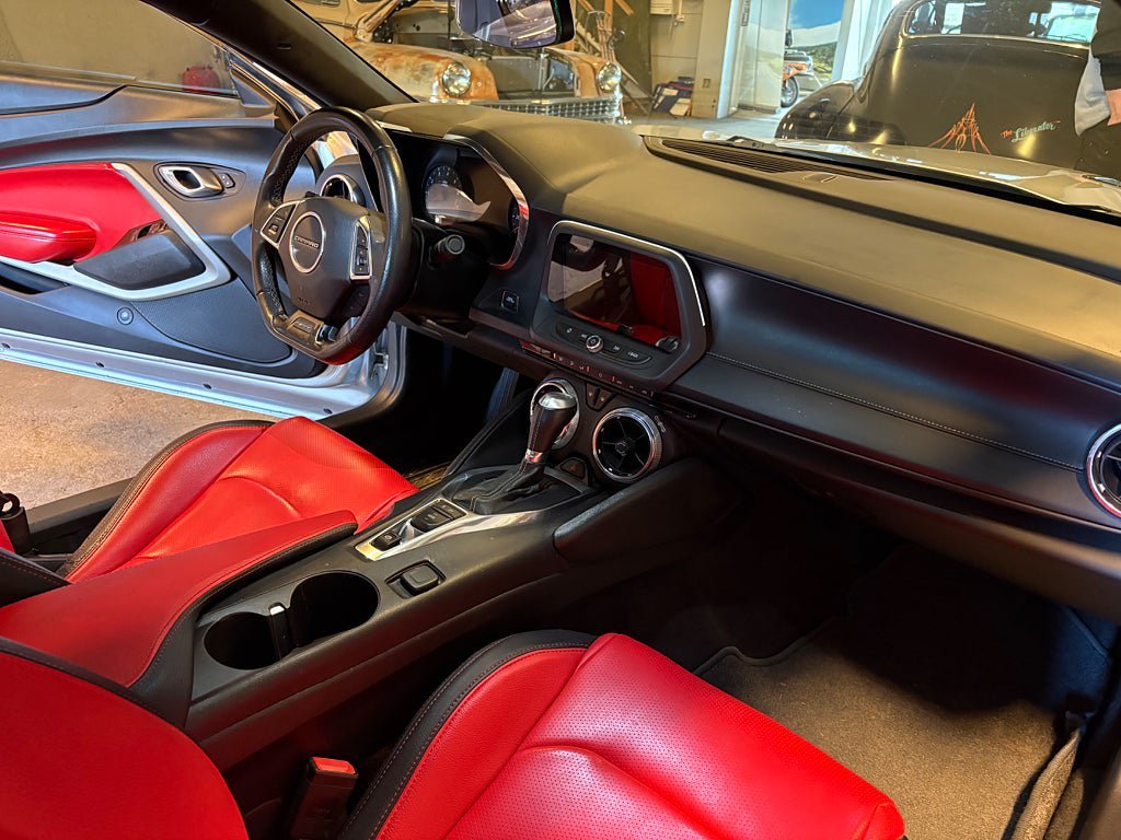 Vehicle Image 18