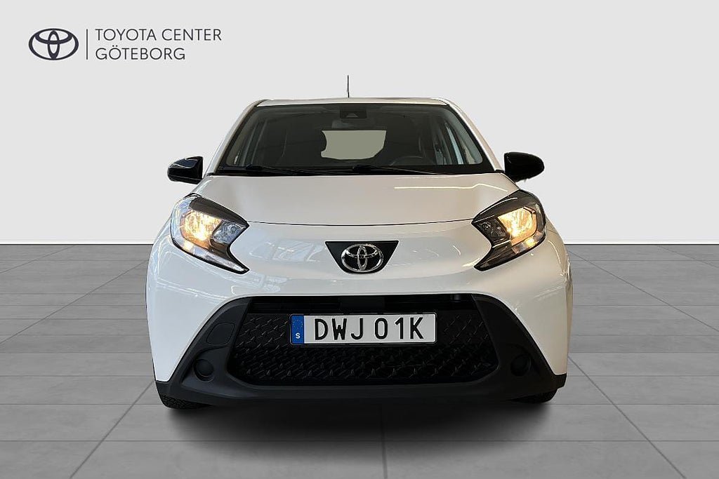 Vehicle Image 7