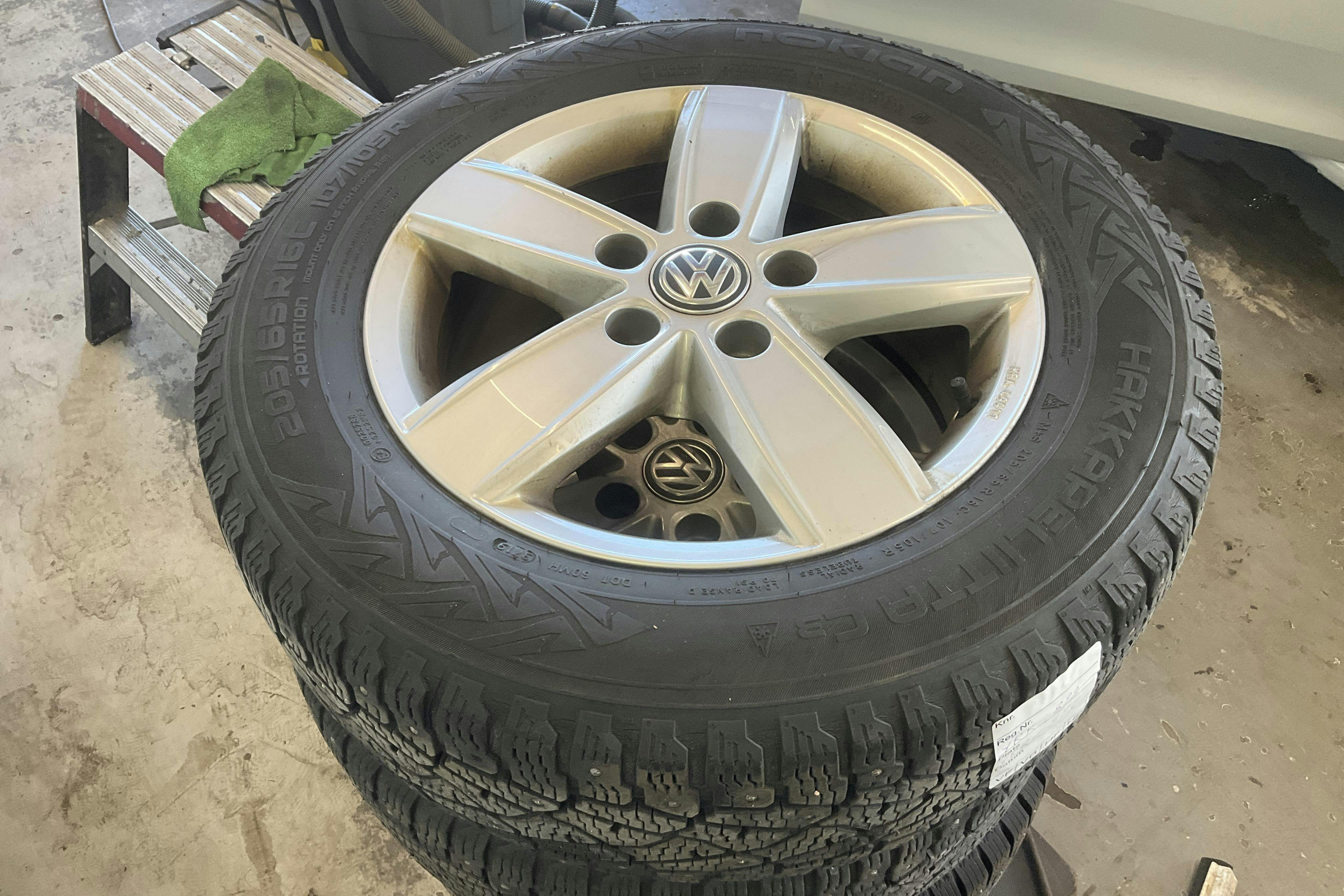 Vehicle Image 11
