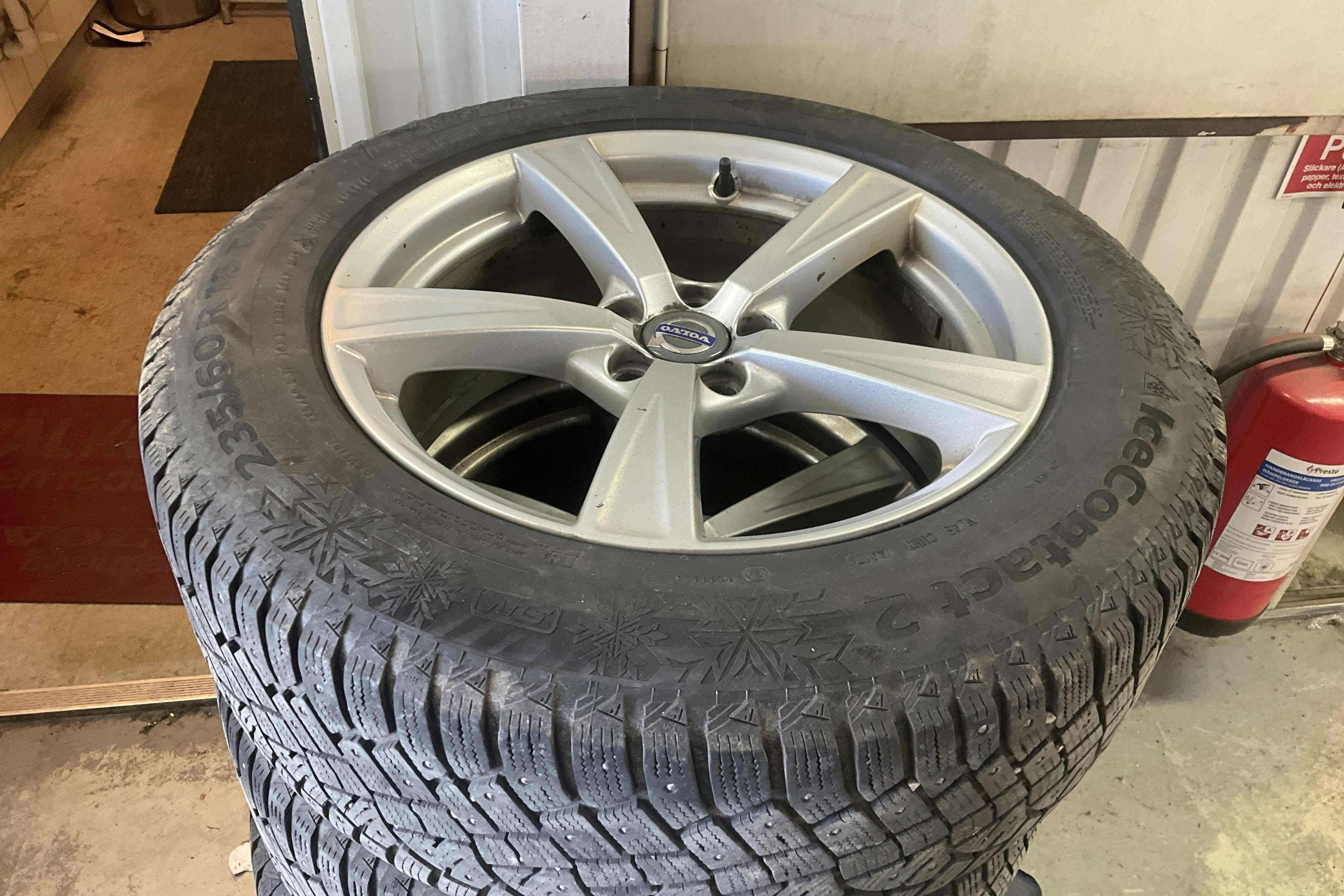 Vehicle Image 16