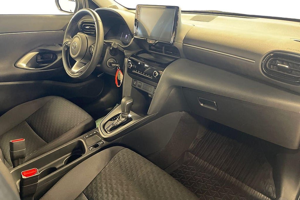 Vehicle Image 7