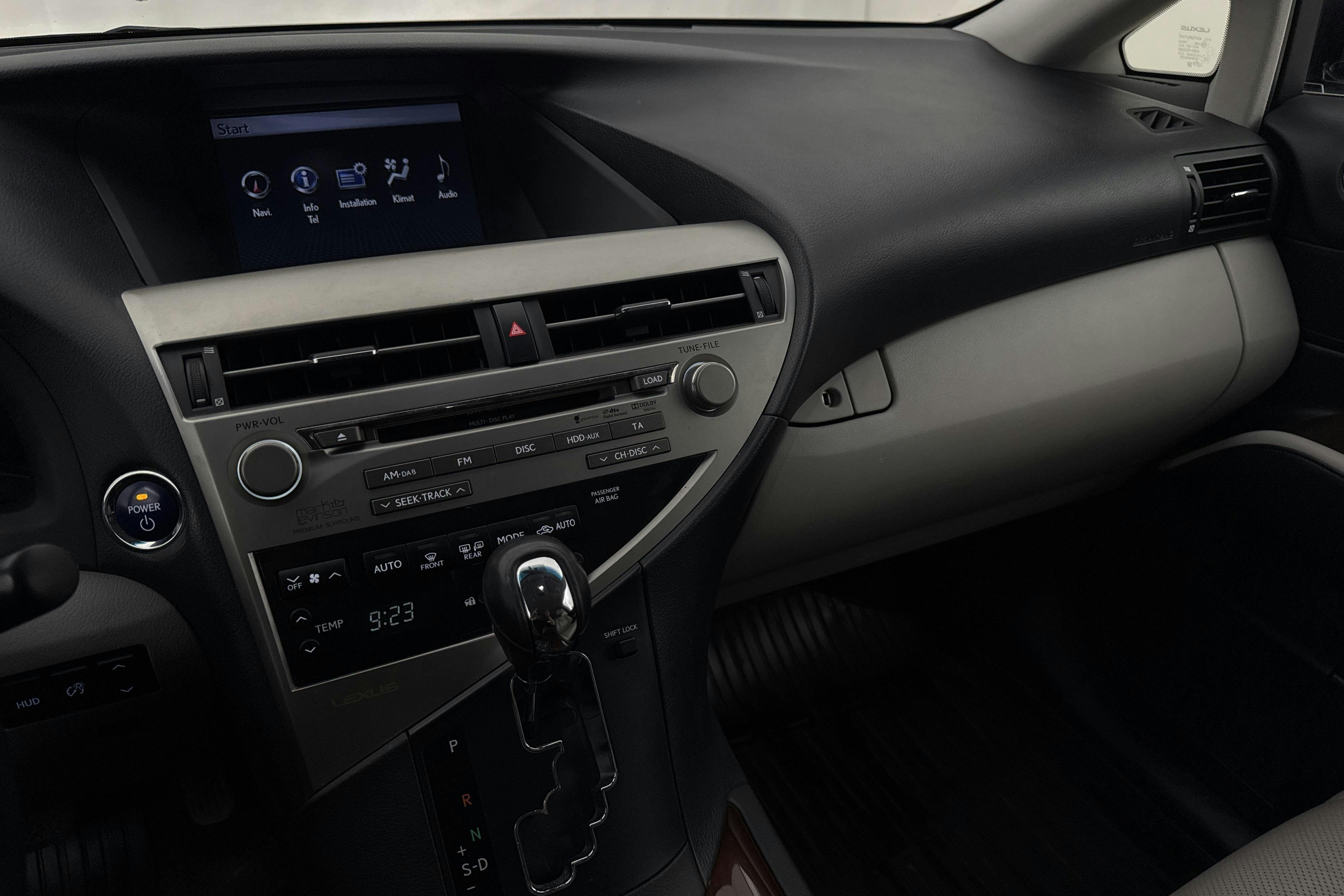 Vehicle Image 11