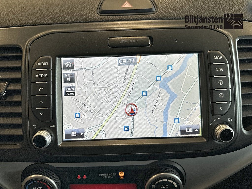 Vehicle Image 11