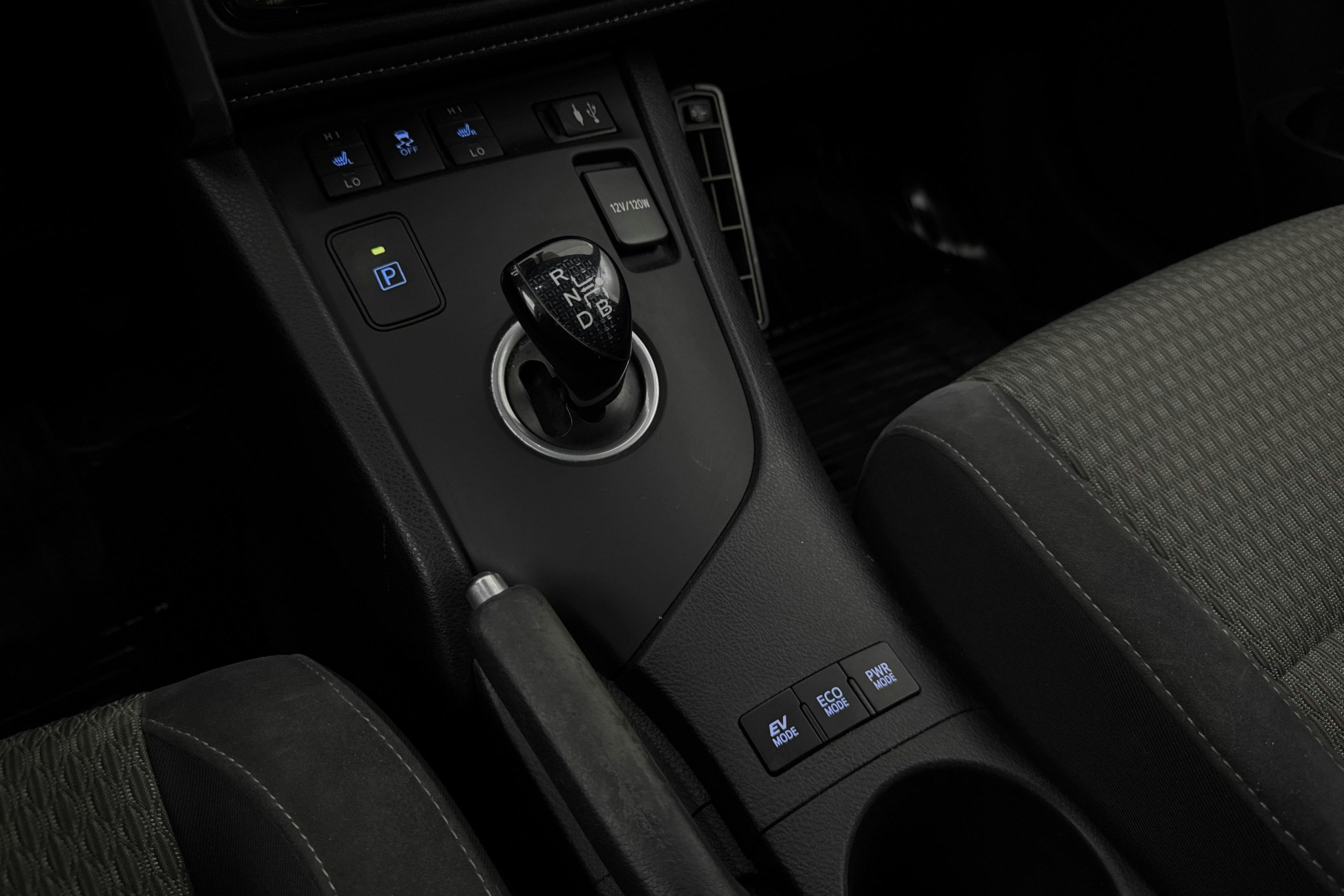 Vehicle Image 13