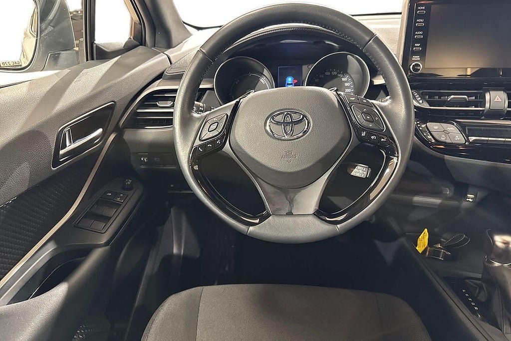 Vehicle Image 11