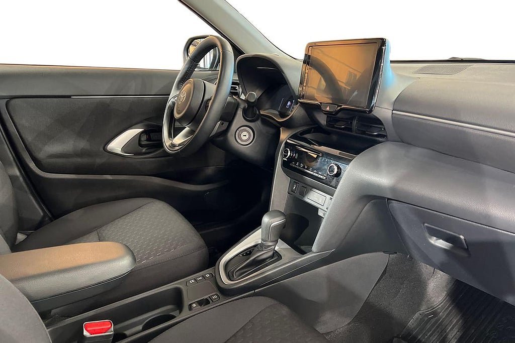 Vehicle Image 6