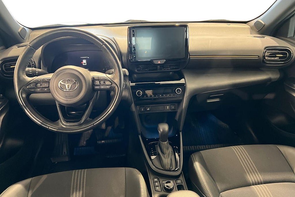 Vehicle Image 10