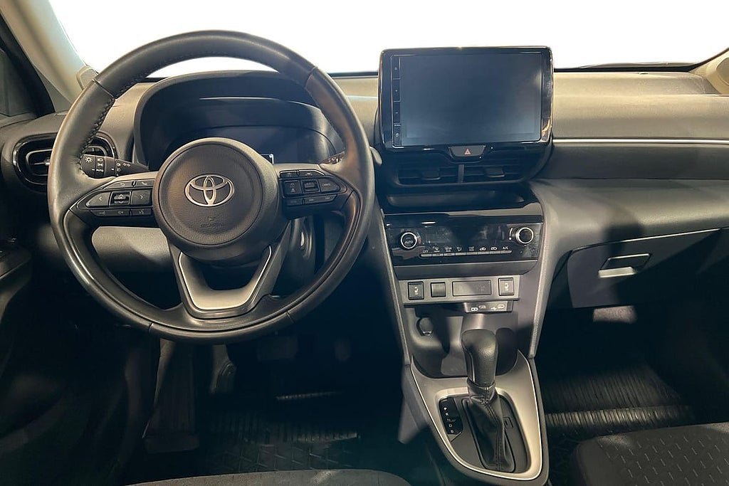 Vehicle Image 9
