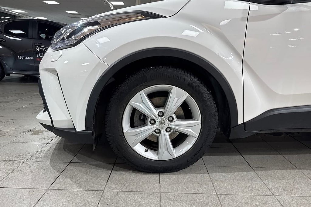 Vehicle Image 17