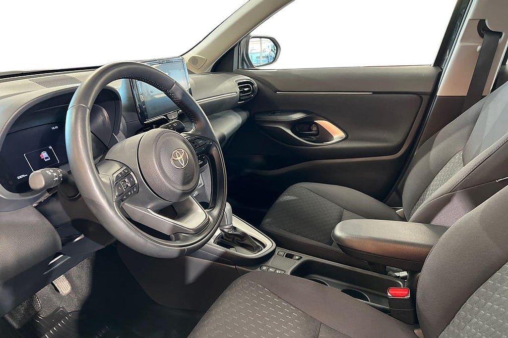 Vehicle Image 13