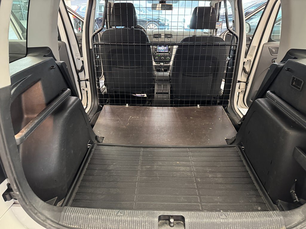Vehicle Image 6