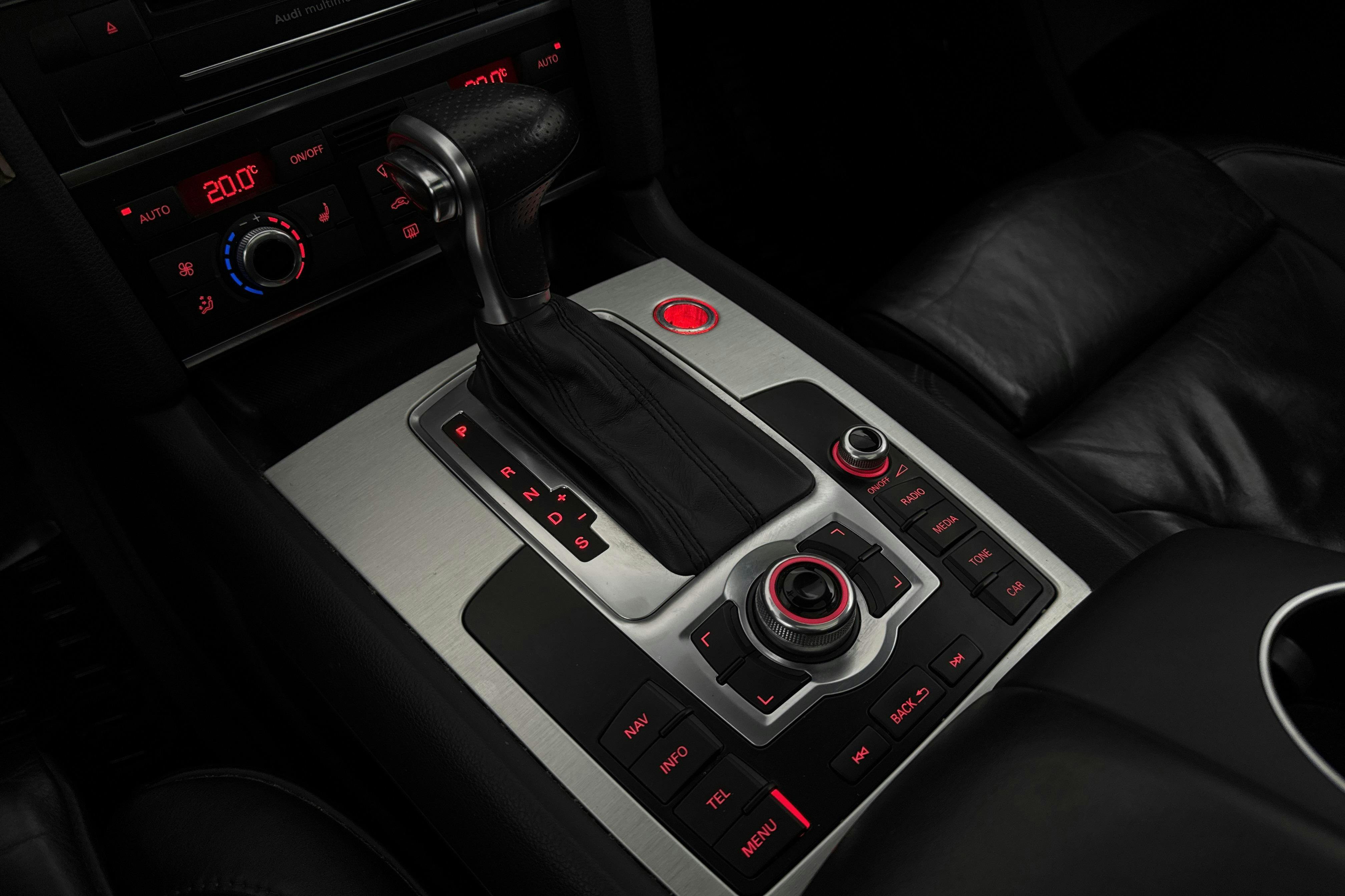 Vehicle Image 19