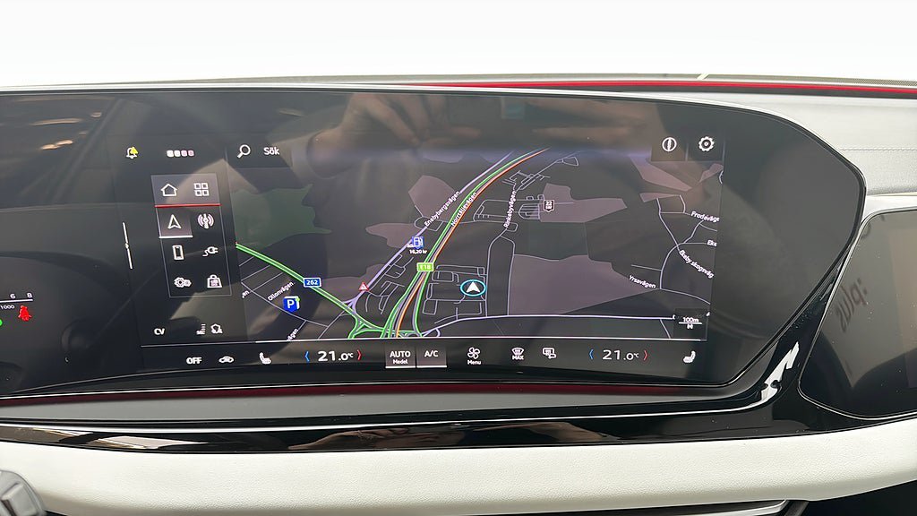 Vehicle Image 21